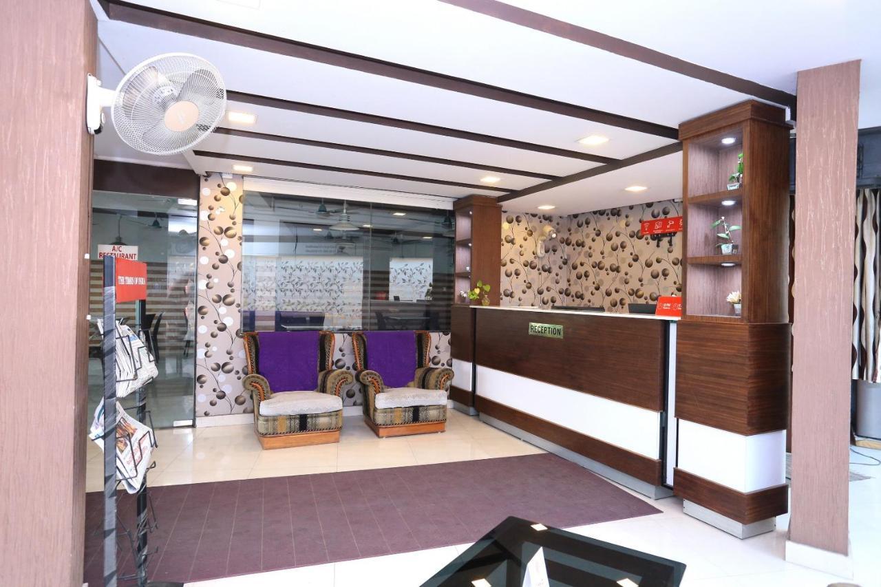 Oyo Flagship 25093 Hotel Thamam Kochi Exterior photo